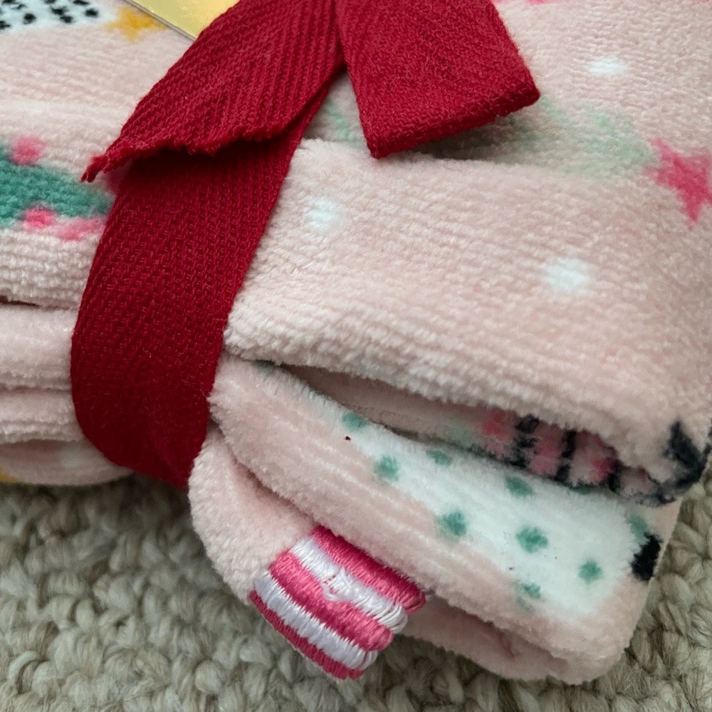 Pink Holiday Trees Set of 2 Hand Towels 🌲NWT🌲 - Picture 7 of 7